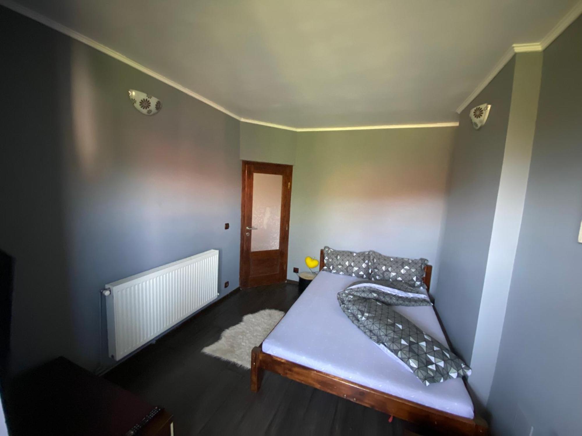Comfort Home Apartment 2 Petroşani Exteriér fotografie